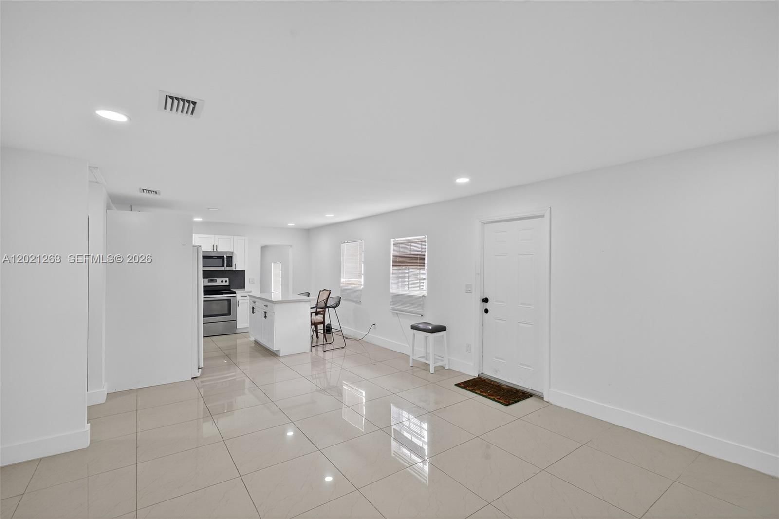 Real estate property located at 8224 1st Pl, Miami-dade, Griffin Gardens Pl, Miami, FL