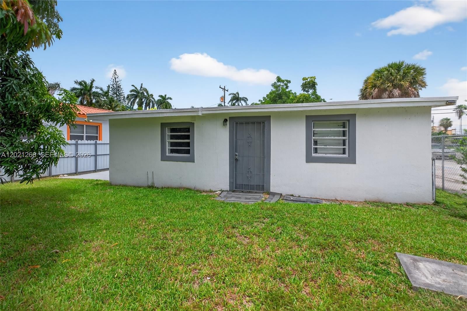 Real estate property located at 8224 1st Pl, Miami-dade, Griffin Gardens Pl, Miami, FL