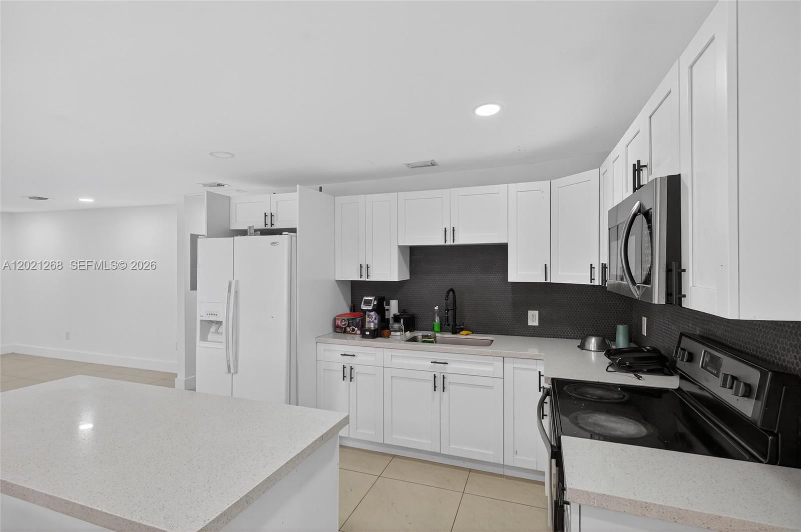 Real estate property located at 8224 1st Pl, Miami-dade, Griffin Gardens Pl, Miami, FL