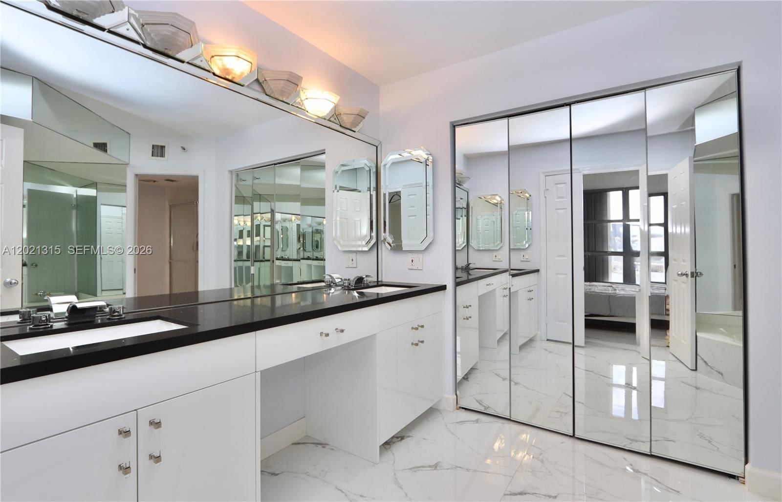 Real estate property located at 3530 Mystic Pointe Dr #2510, Miami-dade, Mystic Pointe Tower 500 C, Aventura, FL
