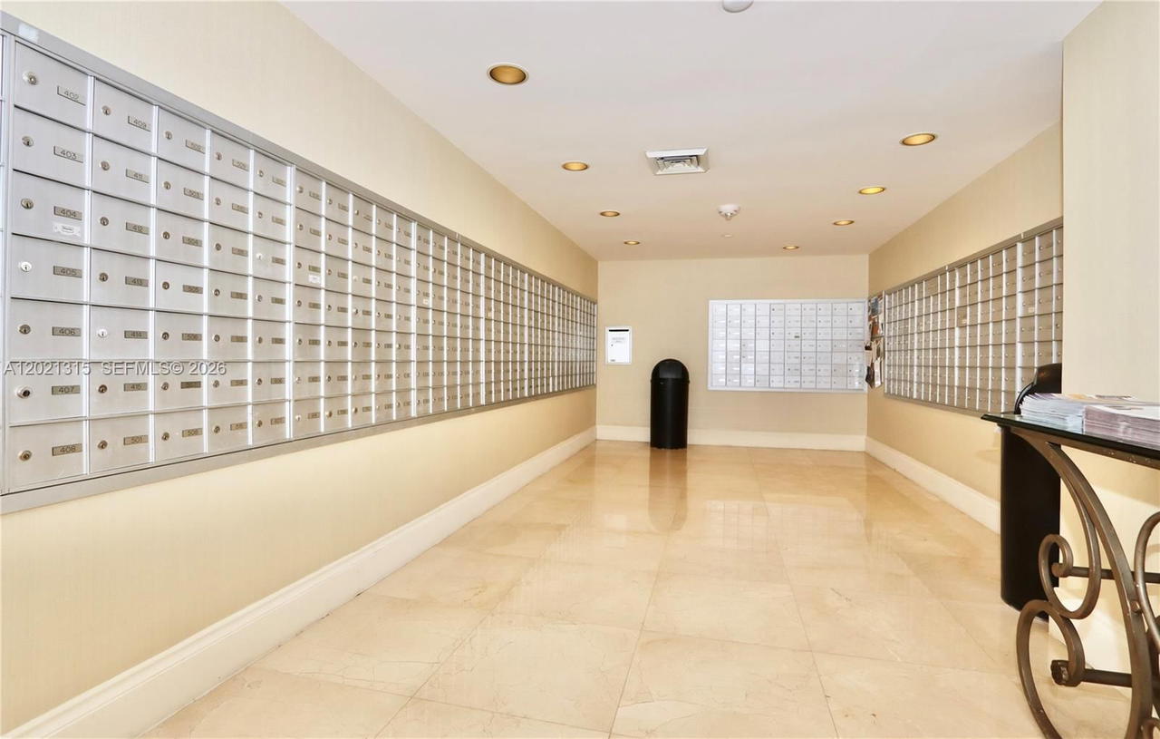 Real estate property located at 3530 Mystic Pointe Dr #2510, Miami-dade, Mystic Pointe Tower 500 C, Aventura, FL