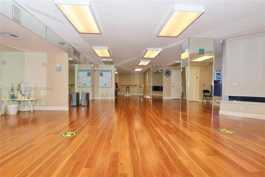 Real estate property located at 3530 Mystic Pointe Dr #2510, Miami-dade, Mystic Pointe Tower 500 C, Aventura, FL