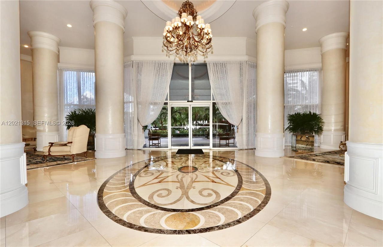 Real estate property located at 3530 Mystic Pointe Dr #2510, Miami-dade, Mystic Pointe Tower 500 C, Aventura, FL