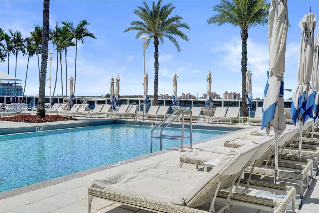 Real estate property located at 400 Alton Rd PH11, Miami-dade, Murano Grande At Portofin, Miami Beach, FL