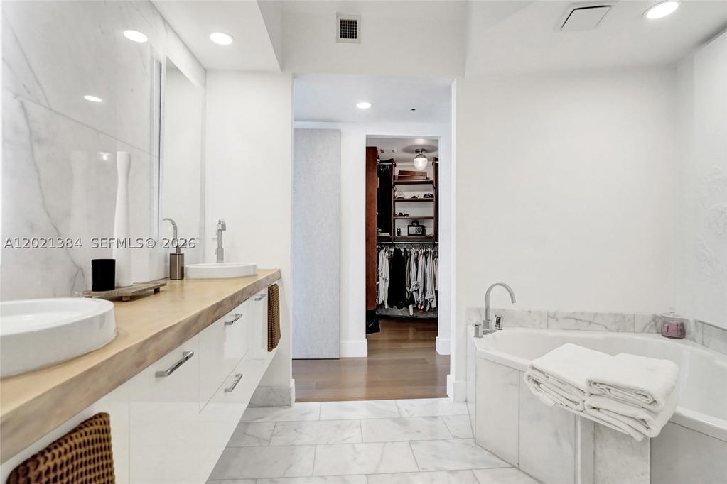 Real estate property located at 400 Alton Rd PH11, Miami-dade, Murano Grande At Portofin, Miami Beach, FL