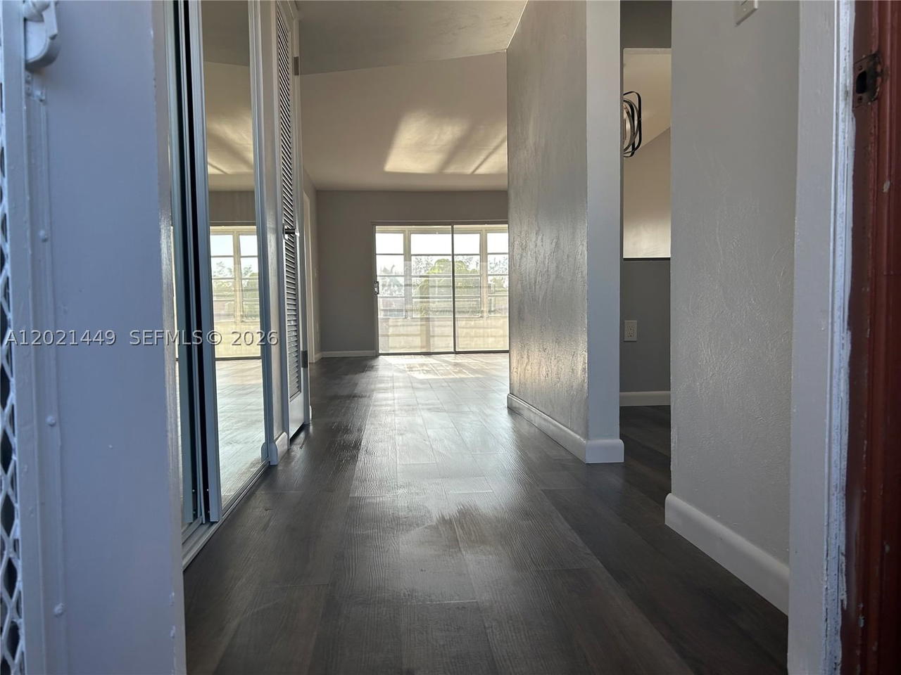 Real estate property located at 2831 Sunrise Lakes Dr #309, Broward, Sunrise Lakes Phase 1, Sunrise, FL