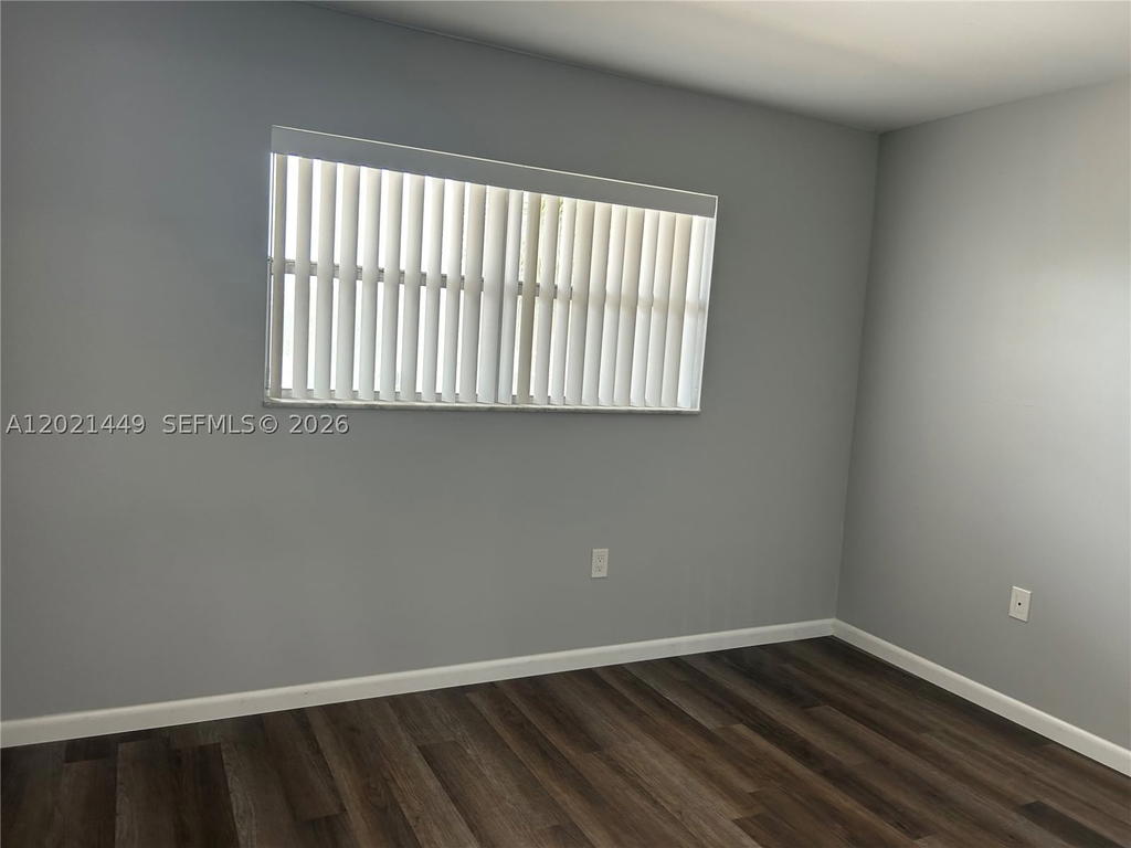 Real estate property located at 2831 Sunrise Lakes Dr #309, Broward, Sunrise Lakes Phase 1, Sunrise, FL