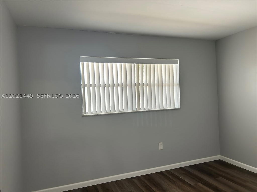 Real estate property located at 2831 Sunrise Lakes Dr #309, Broward, Sunrise Lakes Phase 1, Sunrise, FL