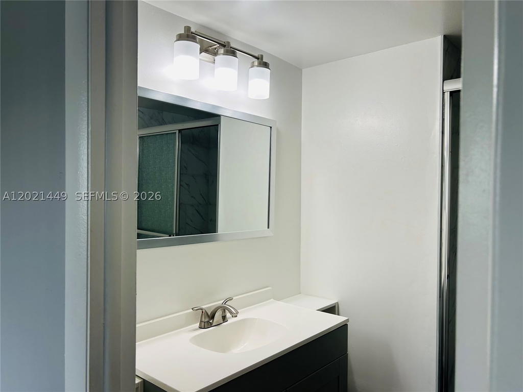 Real estate property located at 2831 Sunrise Lakes Dr #309, Broward, Sunrise Lakes Phase 1, Sunrise, FL