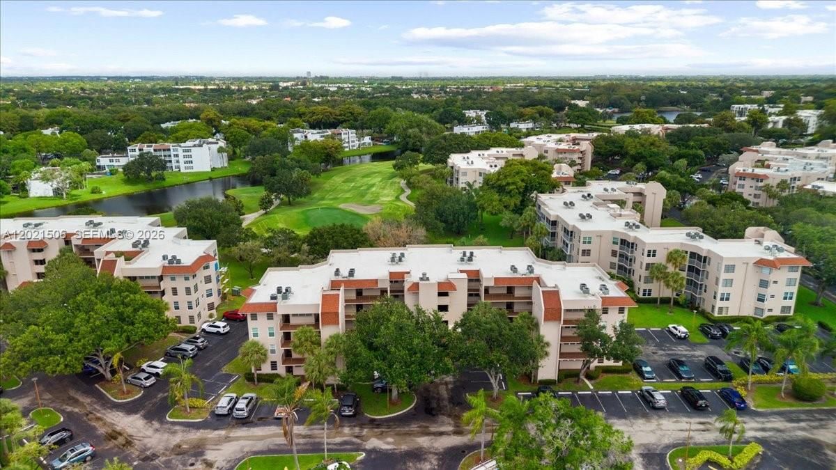 Real estate property located at 9501 Seagrape Dr #102, Broward, Condo 5 Of Sabal Palm Con, Davie, FL