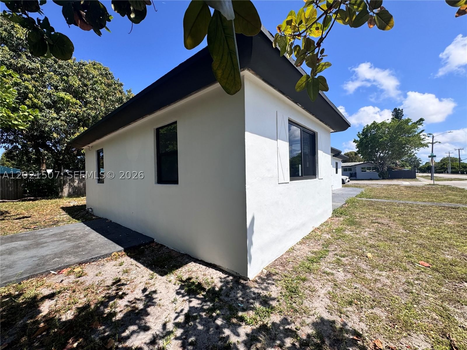 Real estate property located at 16301 32nd Ave, Miami-dade, Pine Tree Park, Miami Gardens, FL
