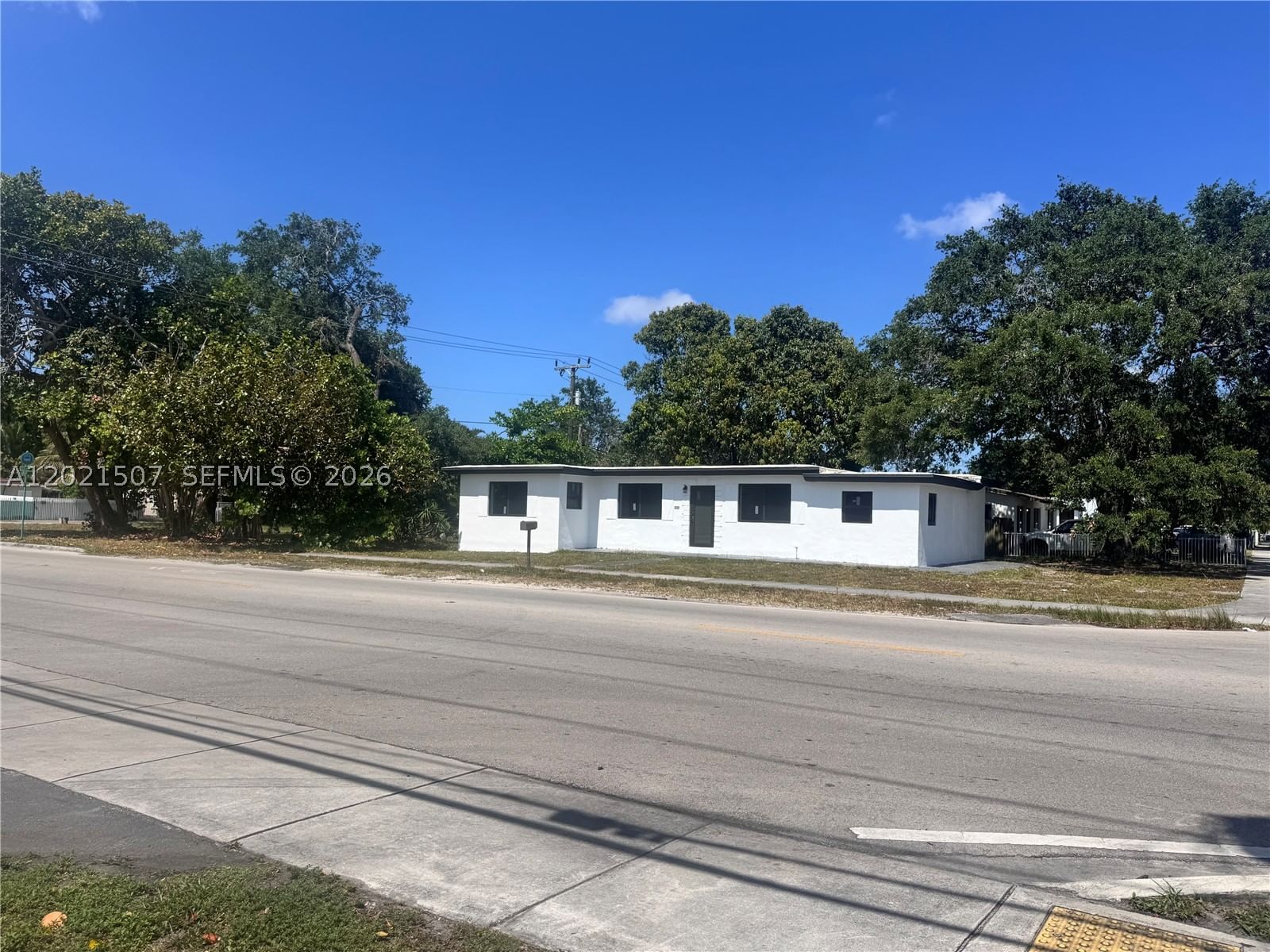 Real estate property located at 16301 32nd Ave, Miami-dade, Pine Tree Park, Miami Gardens, FL