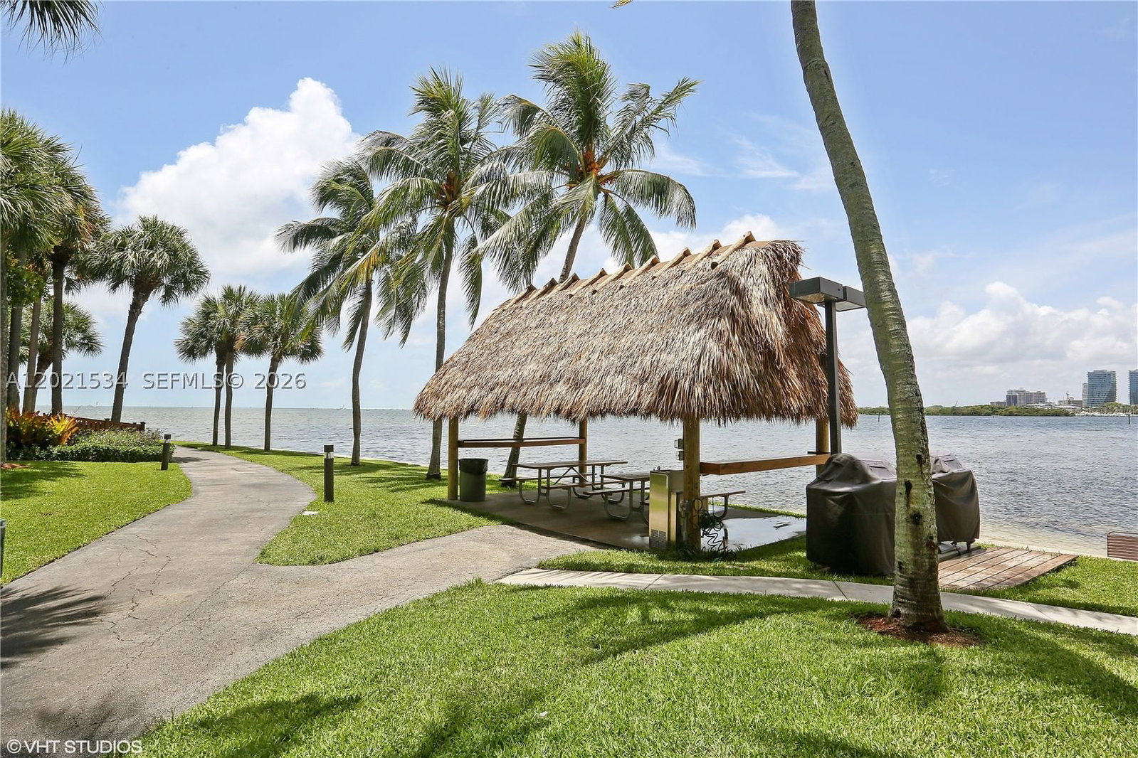 Real estate property located at 2 Grove Isle Dr B801-802, Miami-dade, Grove Isle Condo, Miami, FL