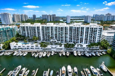 Real estate property located at 3029 188th St #819, Miami-dade, Uptown Marina Lofts Condo, Aventura, FL