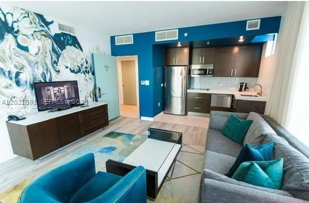 Real estate property located at 17315 Collins Ave #806, Miami-dade, Sole Condo, Sunny Isles Beach, FL