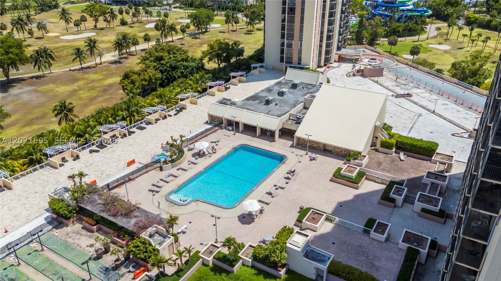 Real estate property located at 20379 Country Club Dr #1237, Miami-dade, Country Club - Turnberry, Aventura, FL