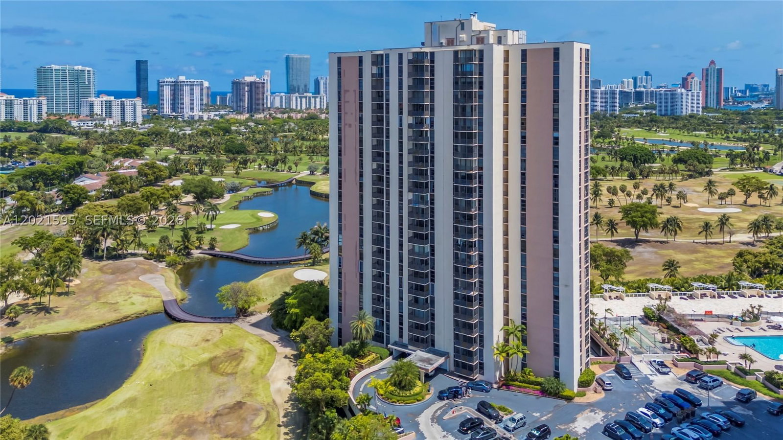 Real estate property located at 20379 Country Club Dr #1237, Miami-dade, Country Club - Turnberry, Aventura, FL