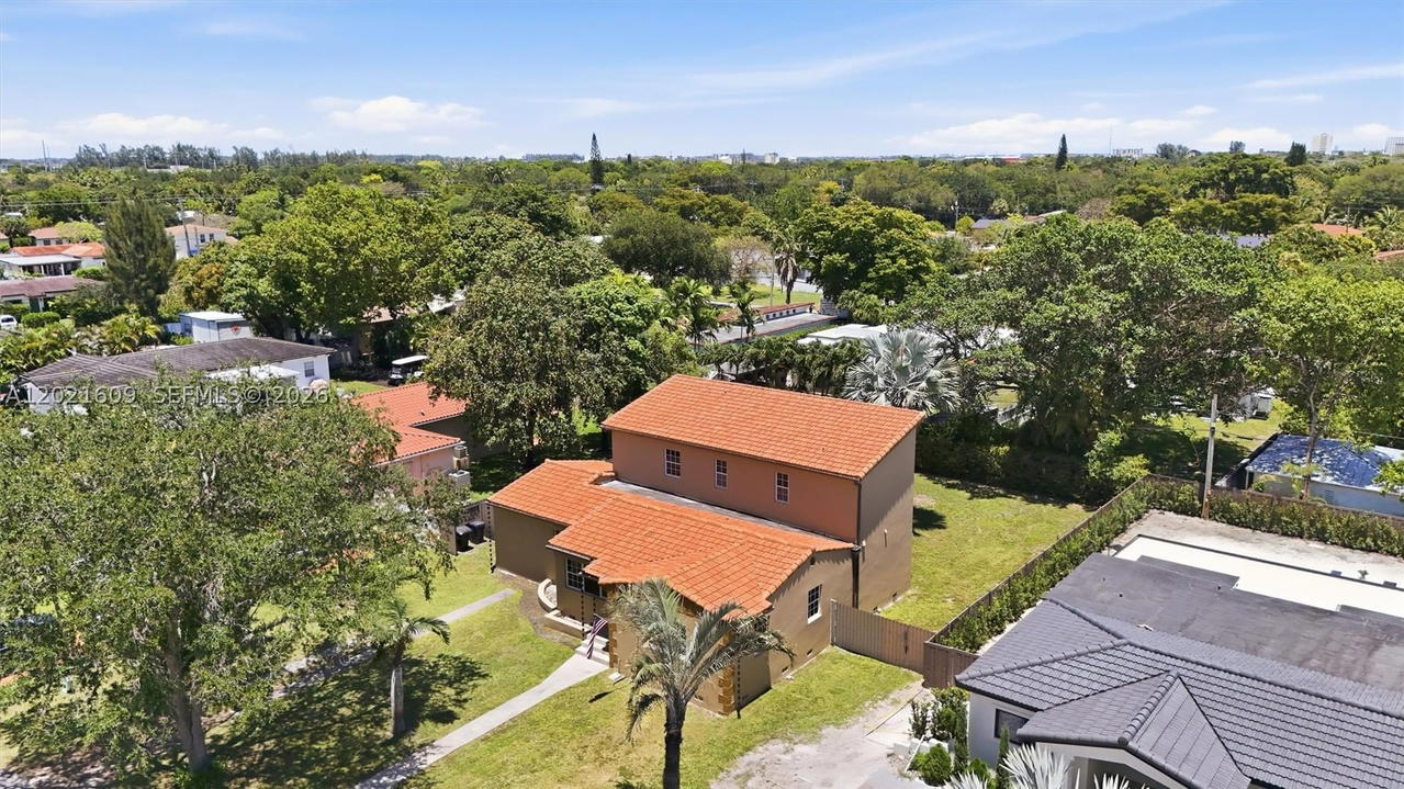 Real estate property located at 245 Lenape Dr, Miami-dade, Rev Pl Of Golf Course Add, Miami Springs, FL