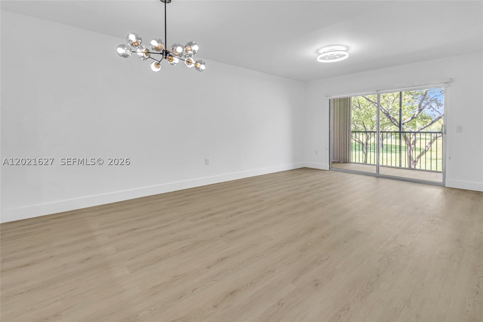 Real estate property located at 1650 124th Ter #211D, Broward, Falmouth At Century Villa, Pembroke Pines, FL