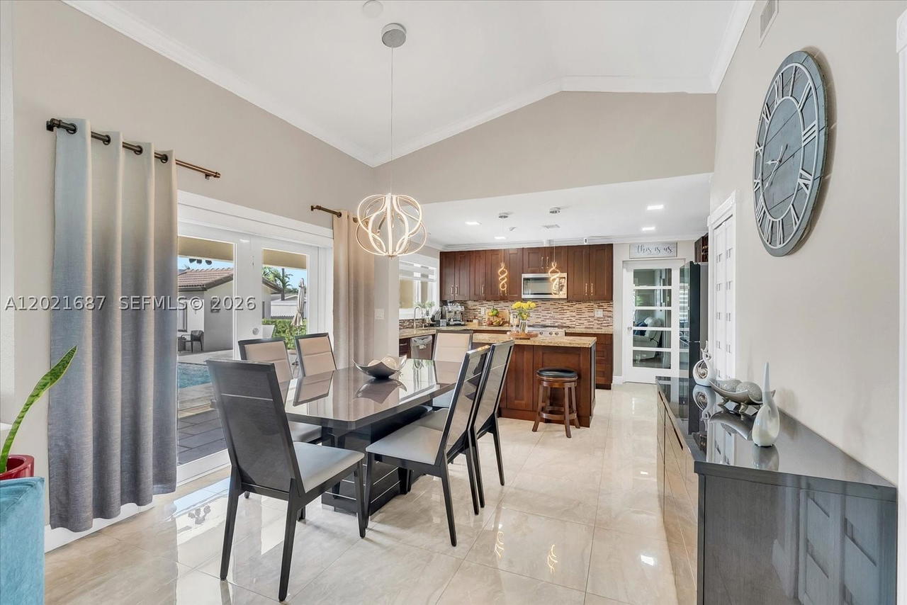 Real estate property located at 9796 28th Ter, Miami-dade, Vanderbilt Park Amd Pl, Doral, FL