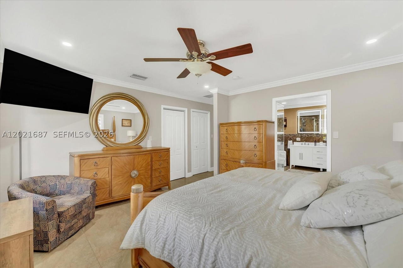 Real estate property located at 9796 28th Ter, Miami-dade, Vanderbilt Park Amd Pl, Doral, FL