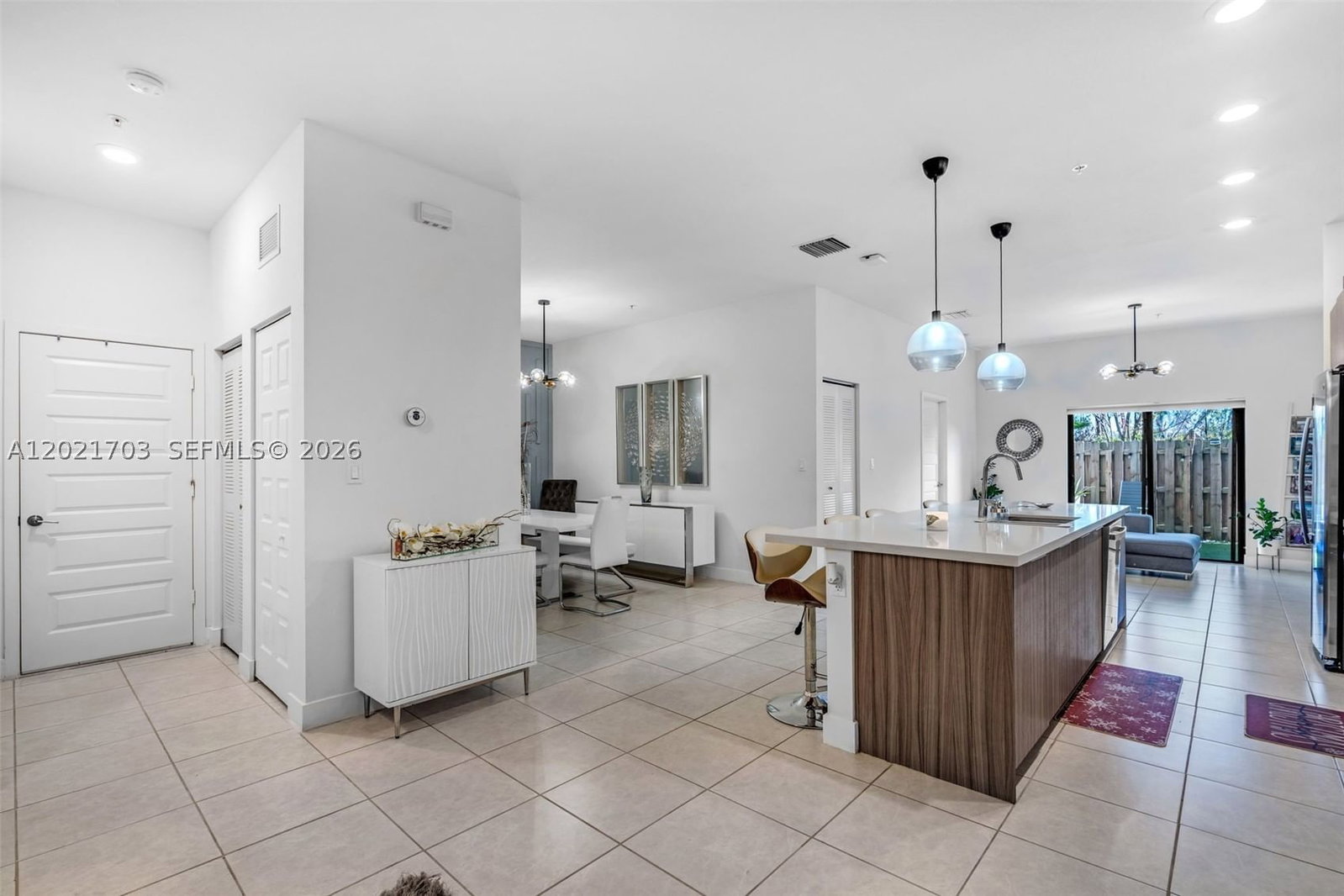 Real estate property located at 8015 104th Ave #3, Miami-dade, Apex At Park Central Cond, Doral, FL