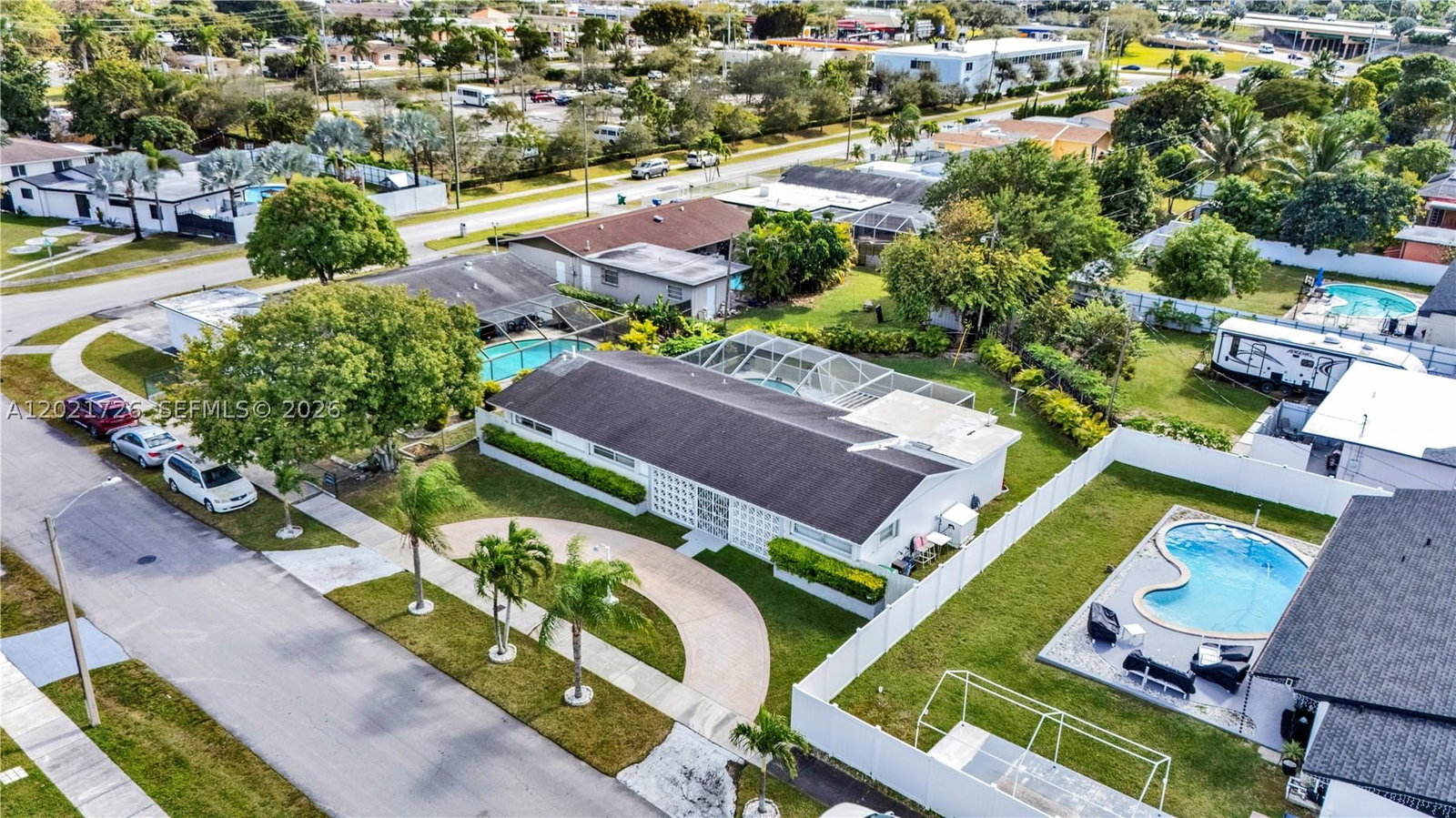Real estate property located at 11260 181st Ter, Miami-dade, Green Hills Sec 1, Miami, FL