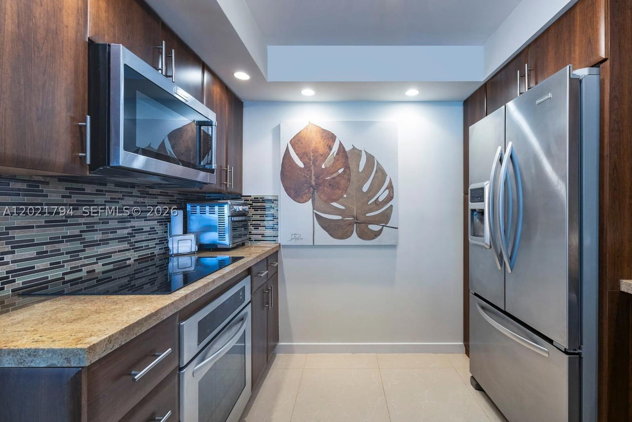 Real estate property located at 3 Grove Isle Dr C307, Miami-dade, Grove Isle Condo, Miami, FL