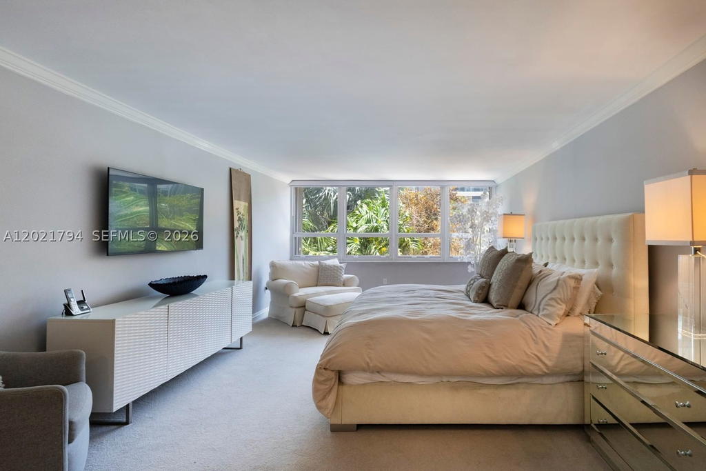 Real estate property located at 3 Grove Isle Dr C307, Miami-dade, Grove Isle Condo, Miami, FL
