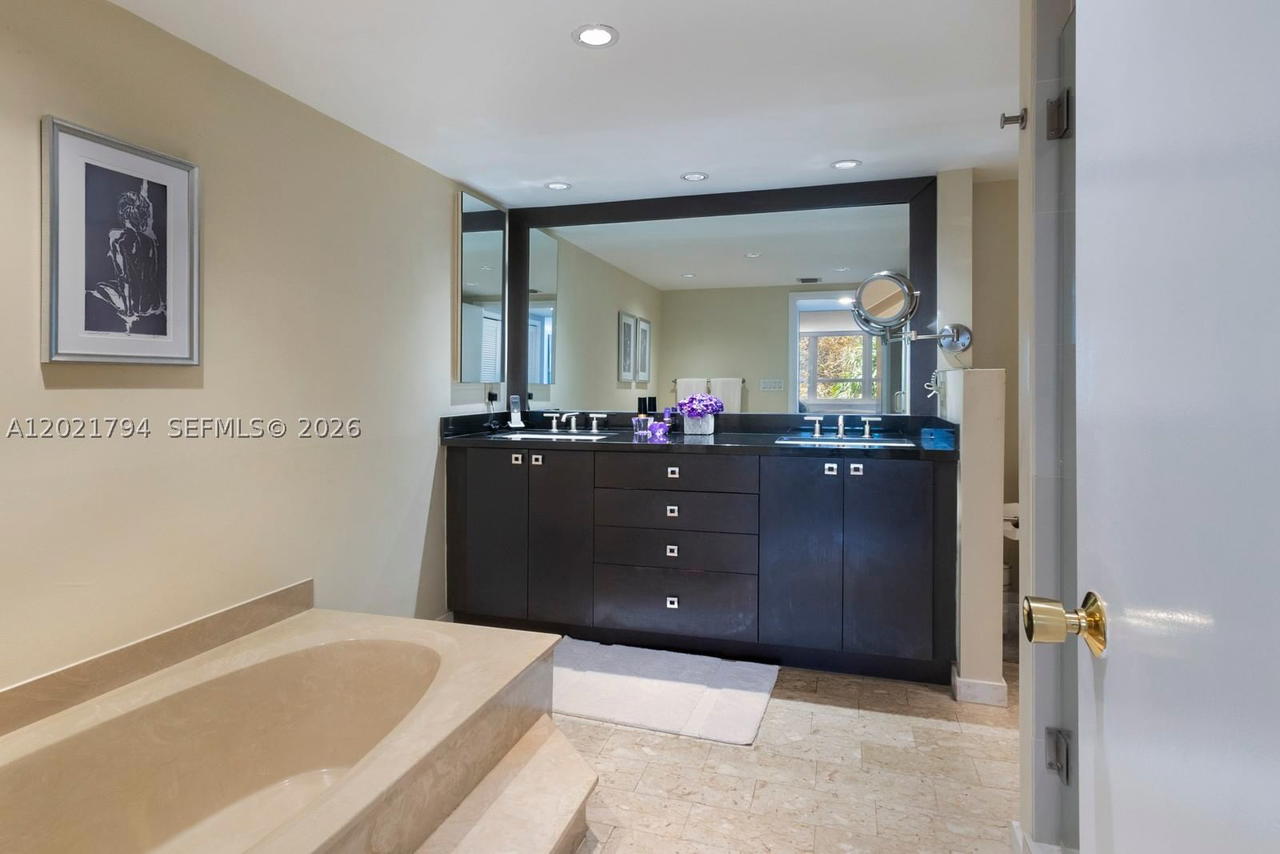 Real estate property located at 3 Grove Isle Dr C307, Miami-dade, Grove Isle Condo, Miami, FL