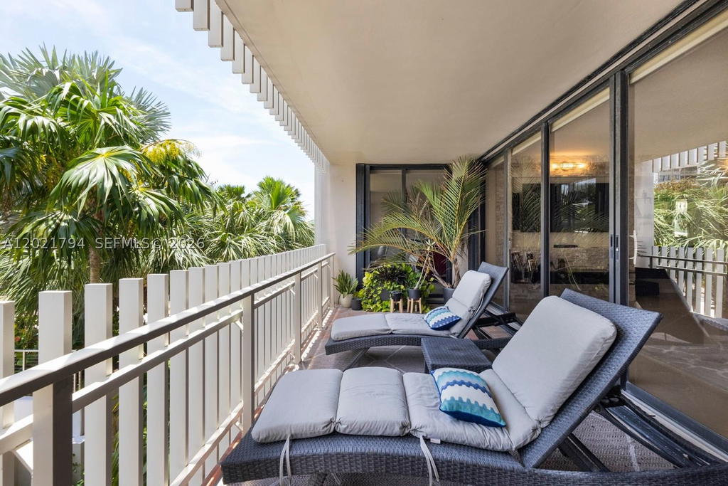 Real estate property located at 3 Grove Isle Dr C307, Miami-dade, Grove Isle Condo, Miami, FL