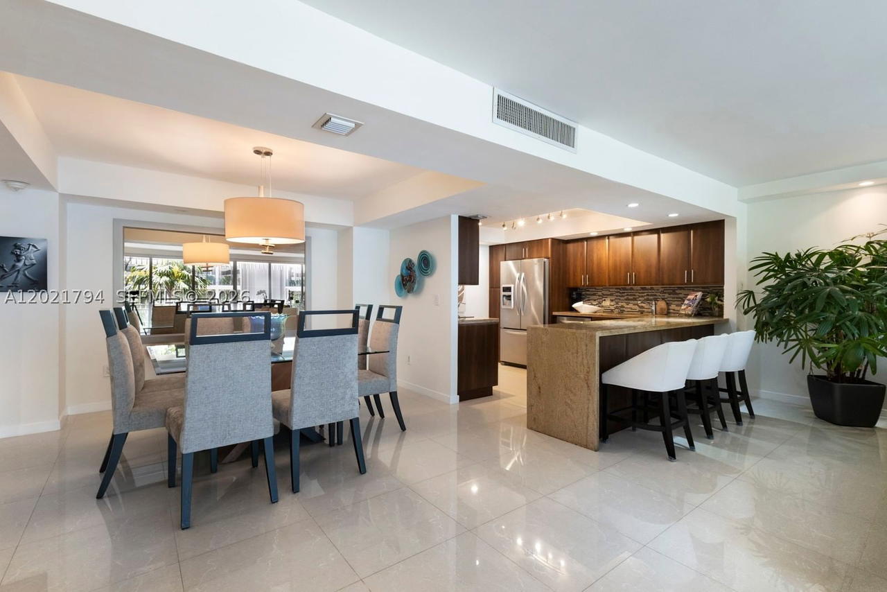 Real estate property located at 3 Grove Isle Dr C307, Miami-dade, Grove Isle Condo, Miami, FL