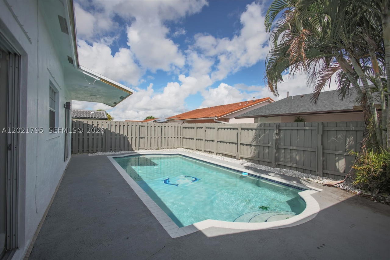 Real estate property located at 14443 172nd Ln, Miami-dade, Majestic Homes, Miami, FL