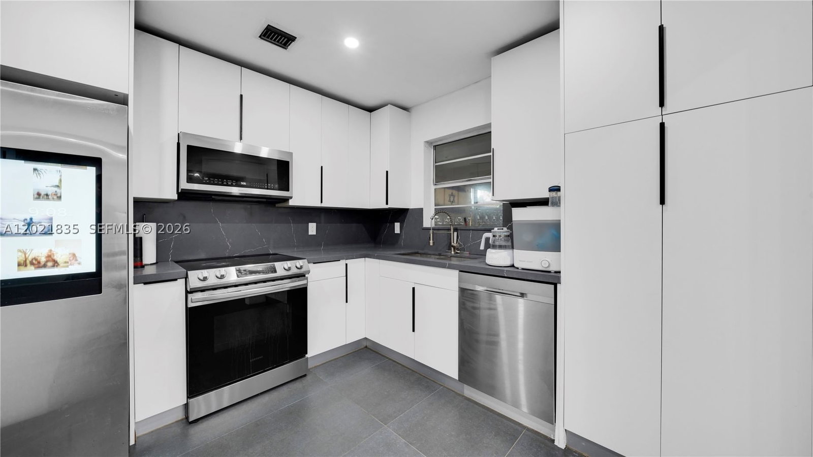 Real estate property located at 603 32nd Ave, Broward, Orangebrook Golf Estates, Hollywood, FL