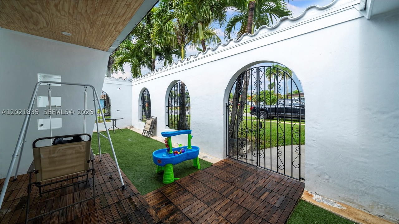 Real estate property located at 603 32nd Ave, Broward, Orangebrook Golf Estates, Hollywood, FL