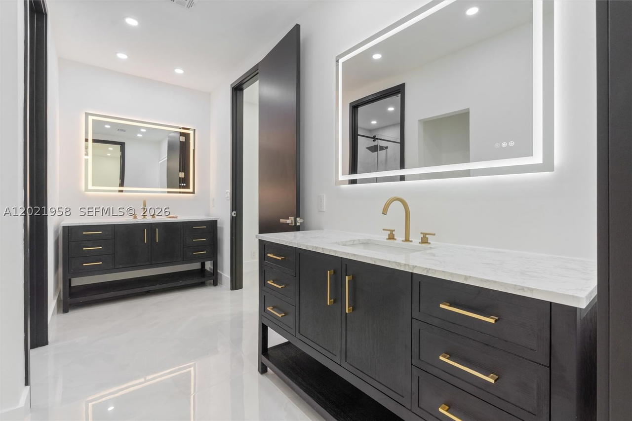 Real estate property located at 7011 Hialeah Ln, Broward, Cypress Head, Parkland, FL