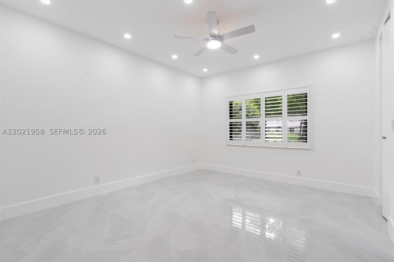 Real estate property located at 7011 Hialeah Ln, Broward, Cypress Head, Parkland, FL