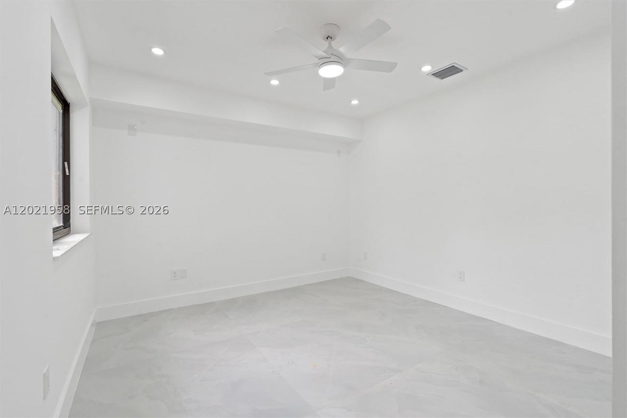 Real estate property located at 7011 Hialeah Ln, Broward, Cypress Head, Parkland, FL