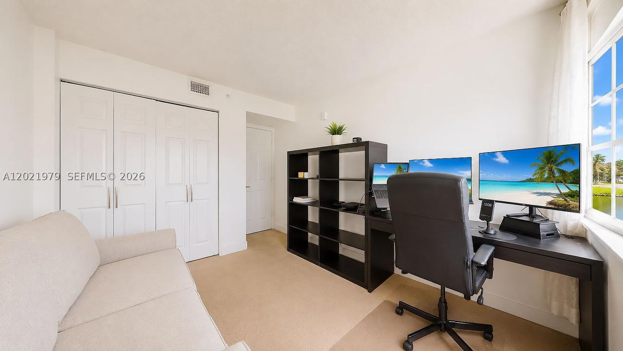 Real estate property located at 4420 107th Ave #104, Miami-dade, Enclave At Doral Condo No, Doral, FL