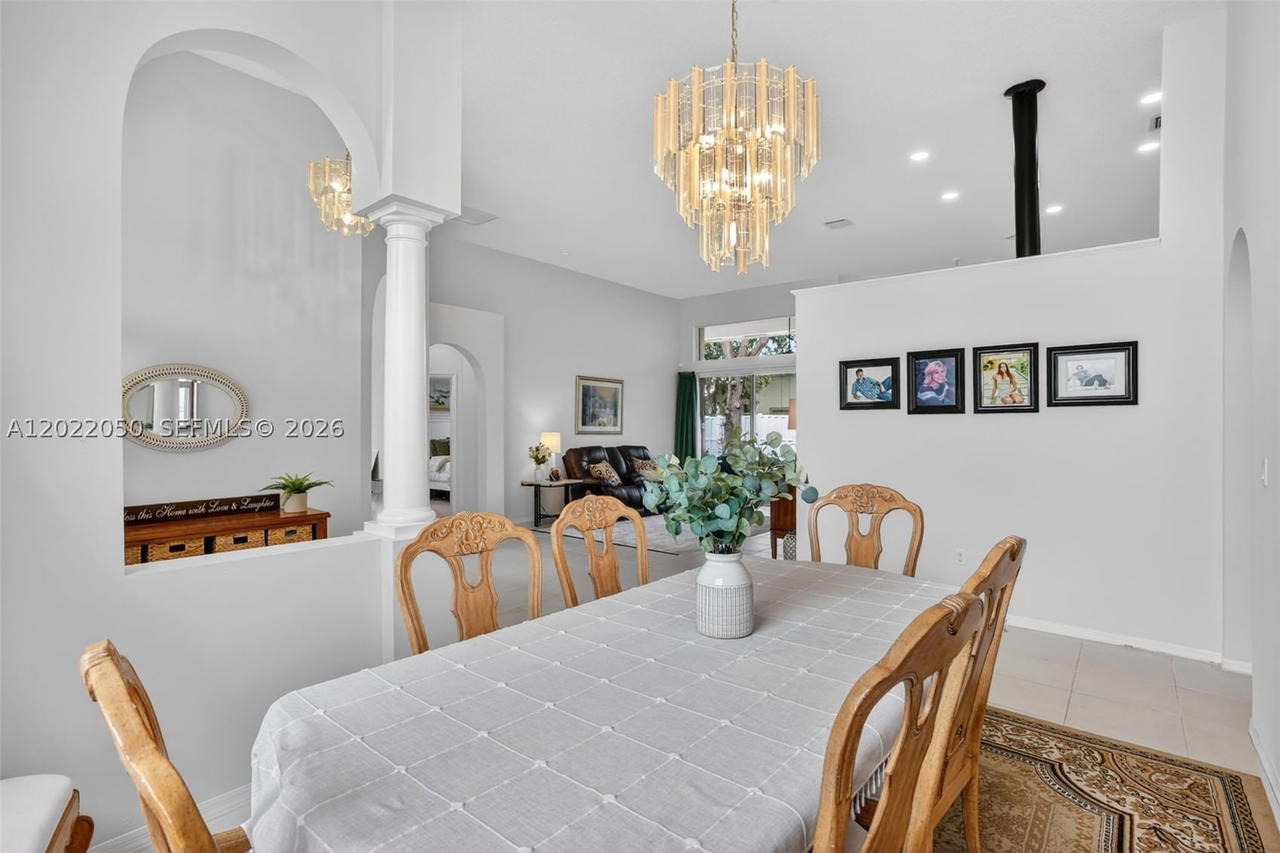 Real estate property located at 13775 20th St, Broward, Pembroke Falls-phase 4a, Pembroke Pines, FL
