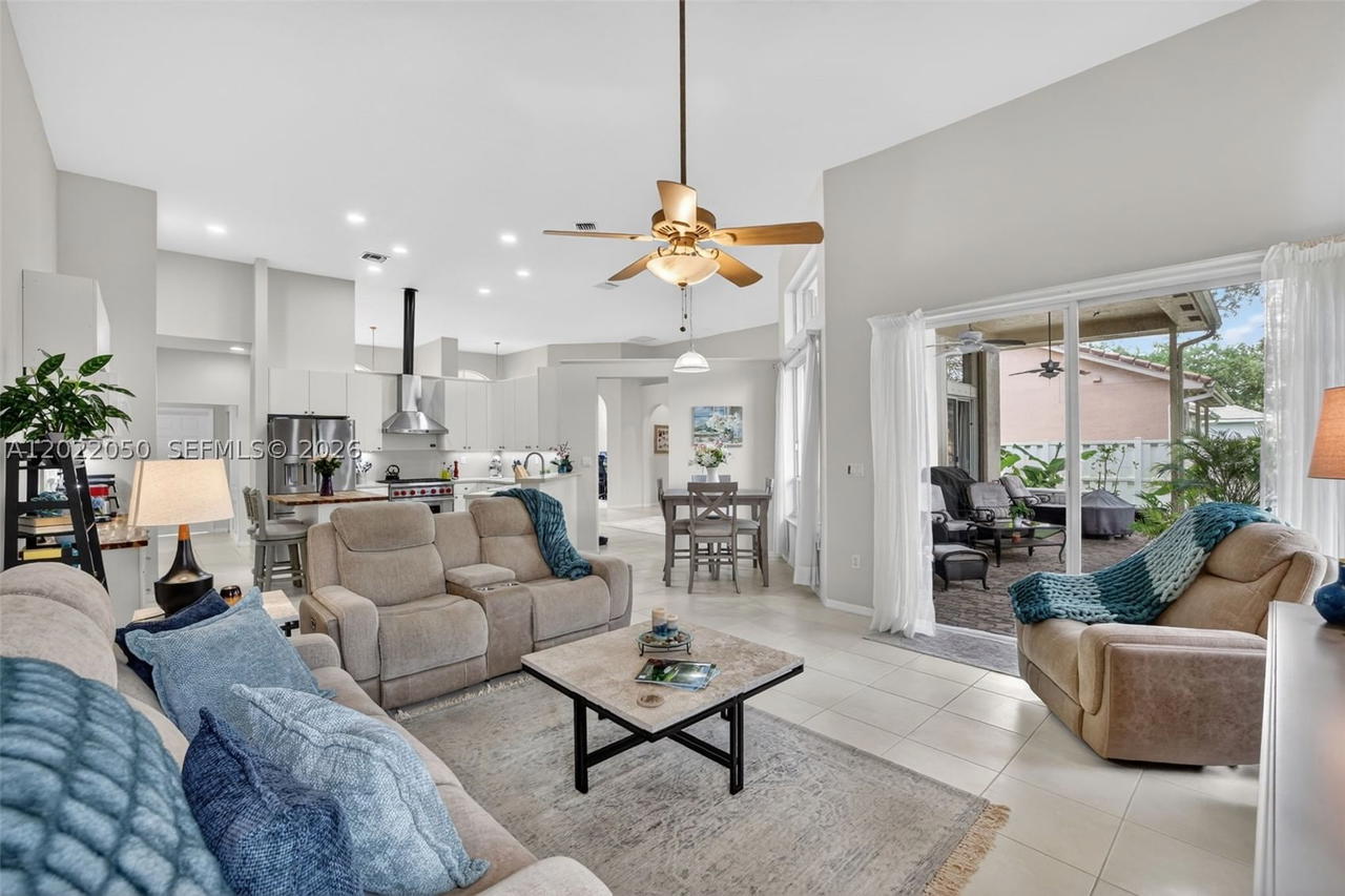 Real estate property located at 13775 20th St, Broward, Pembroke Falls-phase 4a, Pembroke Pines, FL