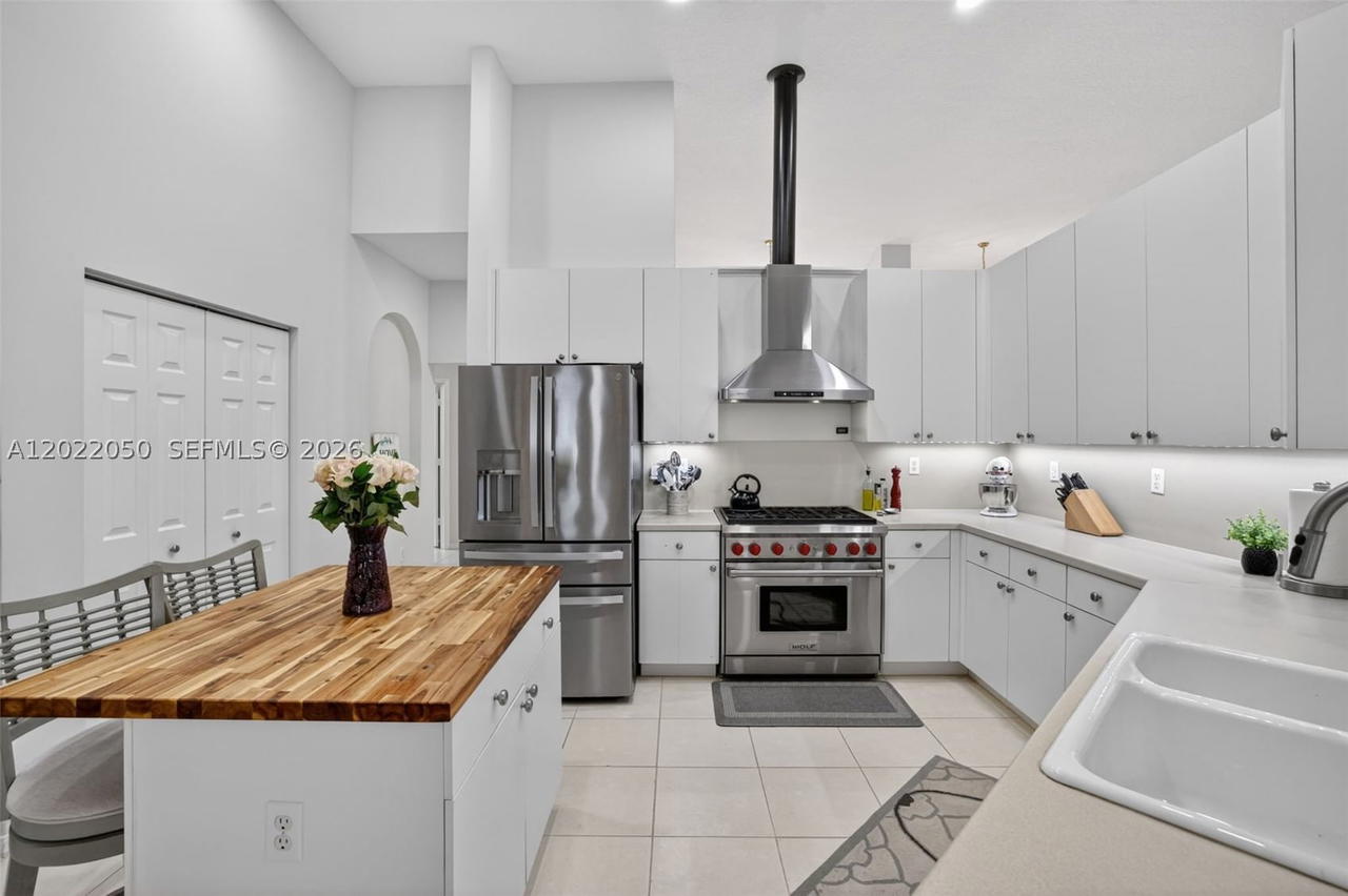 Real estate property located at 13775 20th St, Broward, Pembroke Falls-phase 4a, Pembroke Pines, FL