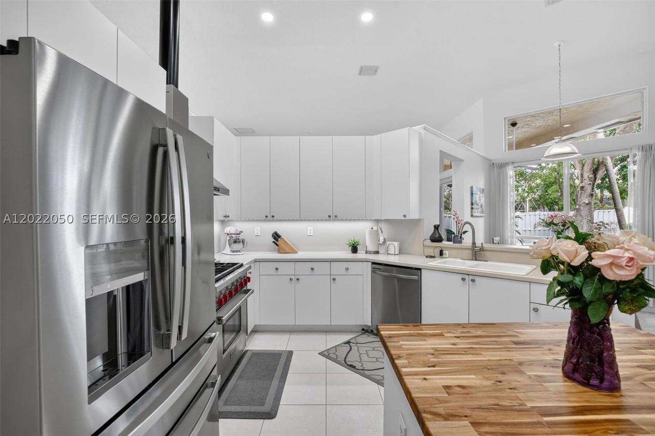 Real estate property located at 13775 20th St, Broward, Pembroke Falls-phase 4a, Pembroke Pines, FL