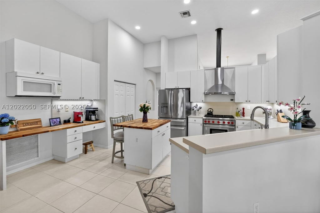 Real estate property located at 13775 20th St, Broward, Pembroke Falls-phase 4a, Pembroke Pines, FL