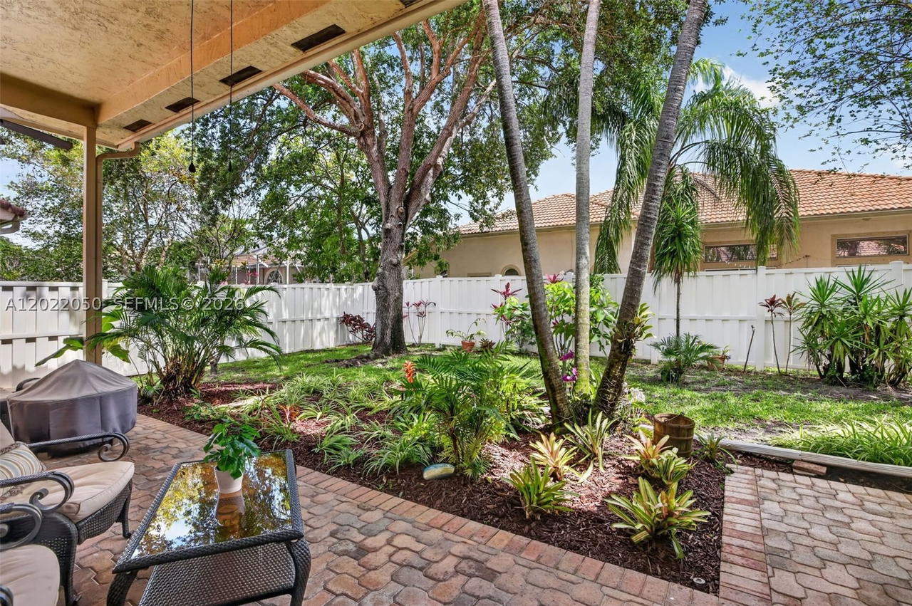 Real estate property located at 13775 20th St, Broward, Pembroke Falls-phase 4a, Pembroke Pines, FL