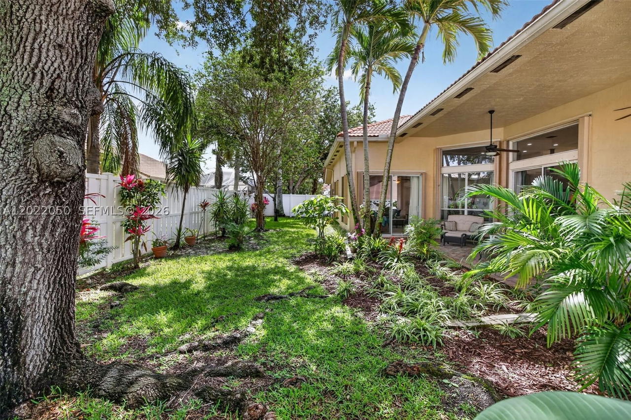 Real estate property located at 13775 20th St, Broward, Pembroke Falls-phase 4a, Pembroke Pines, FL