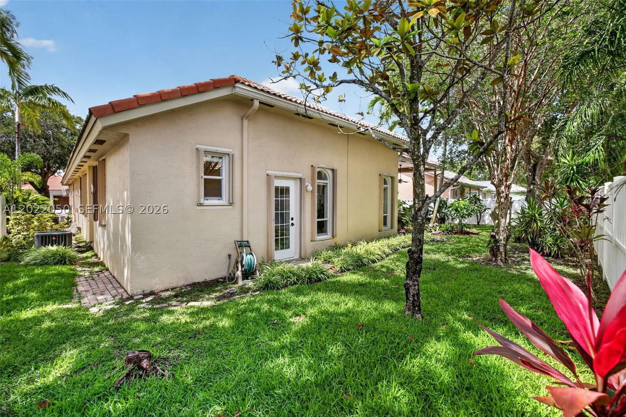 Real estate property located at 13775 20th St, Broward, Pembroke Falls-phase 4a, Pembroke Pines, FL