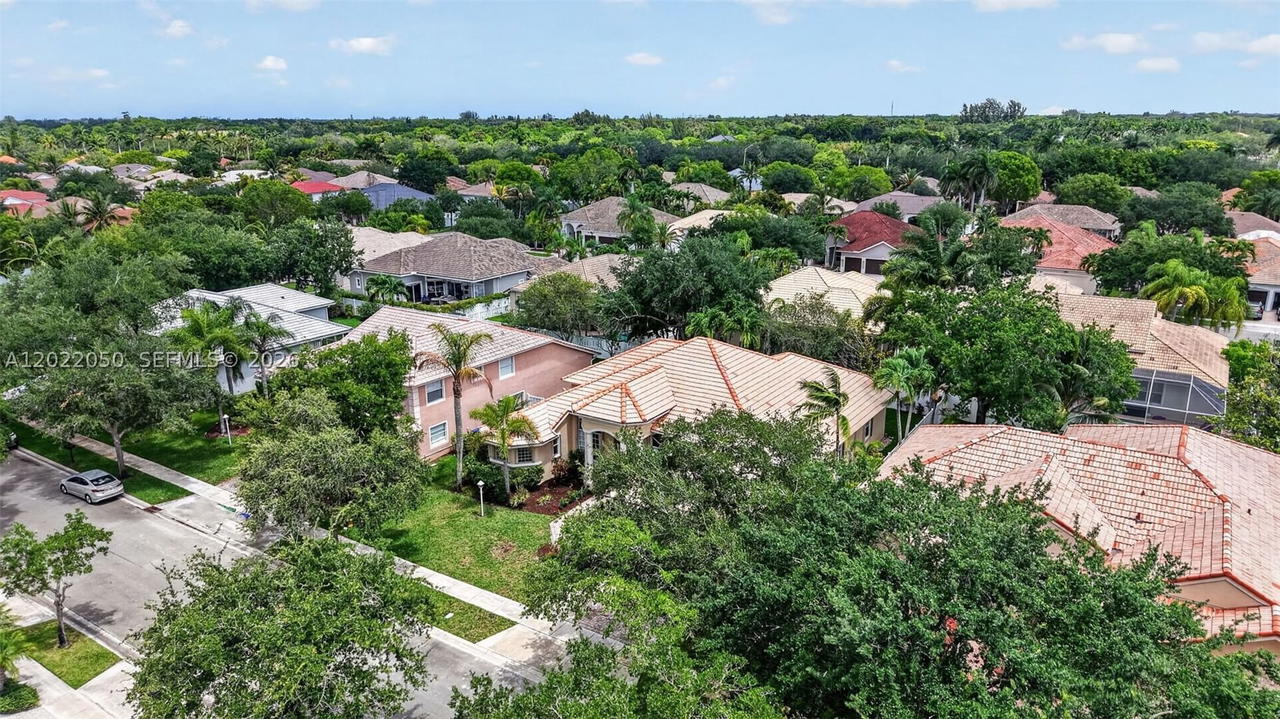 Real estate property located at 13775 20th St, Broward, Pembroke Falls-phase 4a, Pembroke Pines, FL