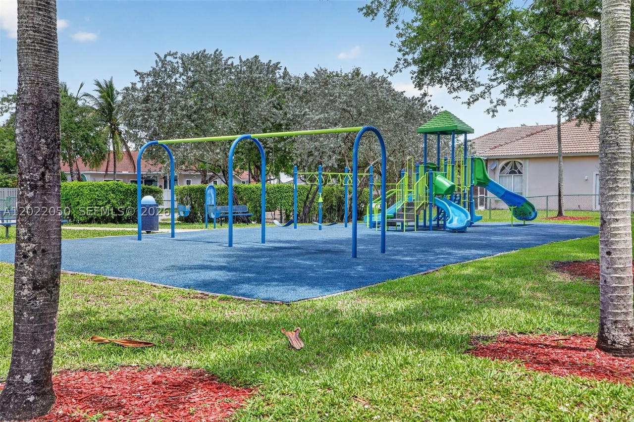 Real estate property located at 13775 20th St, Broward, Pembroke Falls-phase 4a, Pembroke Pines, FL