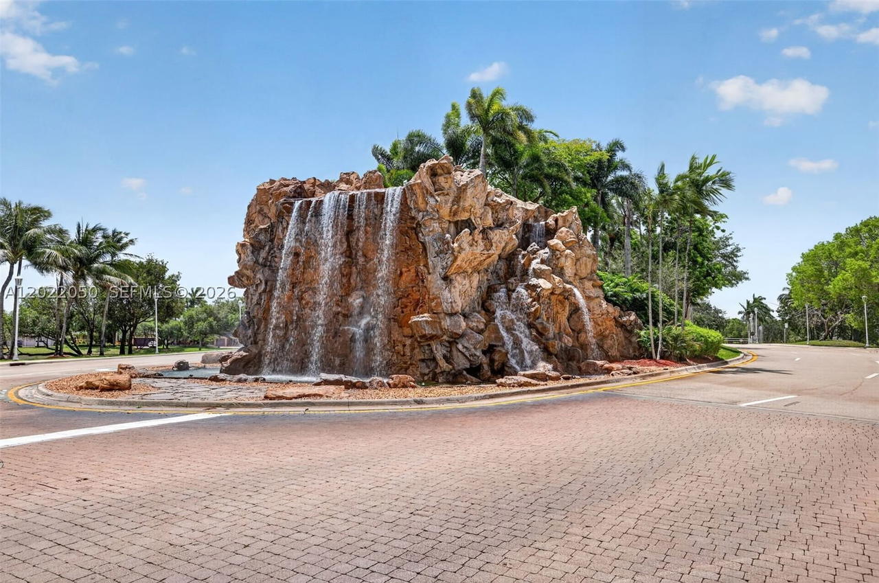 Real estate property located at 13775 20th St, Broward, Pembroke Falls-phase 4a, Pembroke Pines, FL